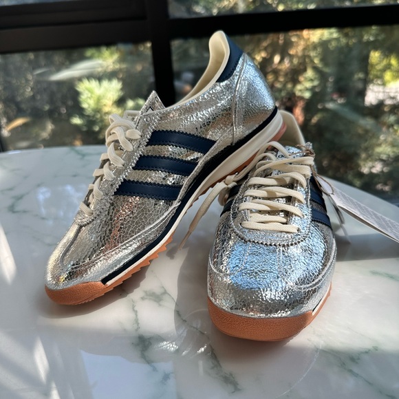 adidas Originals Shoes - NWT Adidas Original SL 72 OG Women’s Silver Metallic/Navy/OW